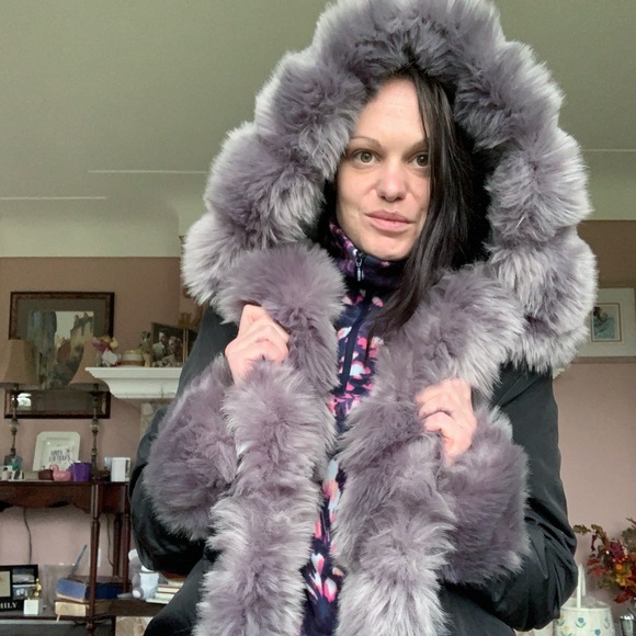 Roiiiii faux fur parka jacket - Picture 1 of 9
